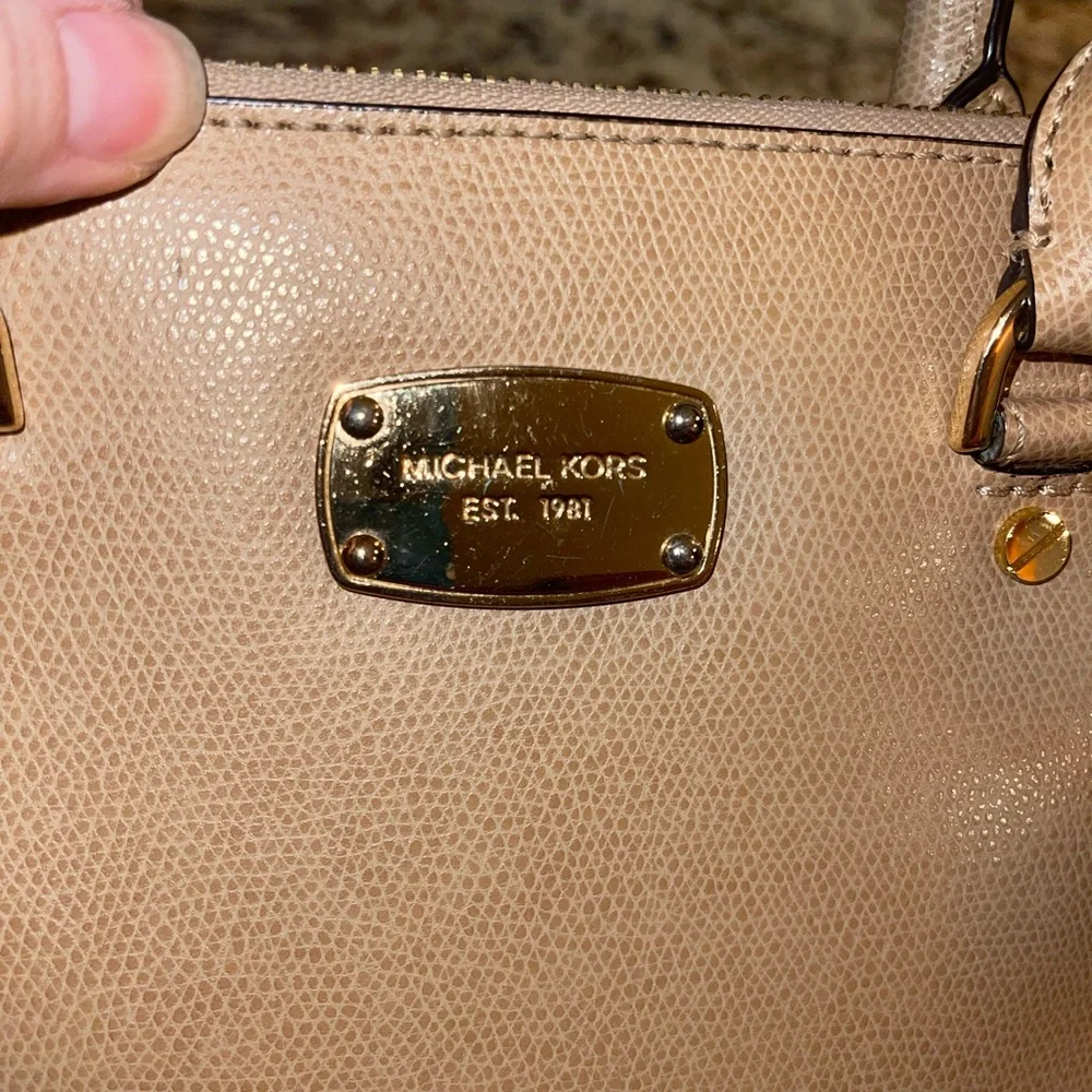 Michael Kors Cindy dome satchel - Picture 4 of 7